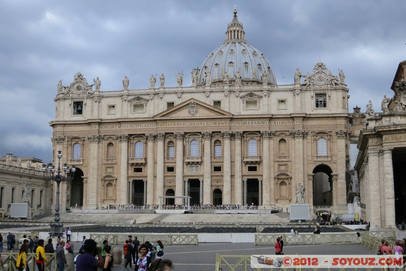 Vatican - Piazza San Pietro - Basilica di San Pietro
Mots-clés: geo:lat=41.90270049 geo:lon=12.45747407 geotagged VAT Vatican Vatican City Vaticano Piazza San Pietro Eglise patrimoine unesco