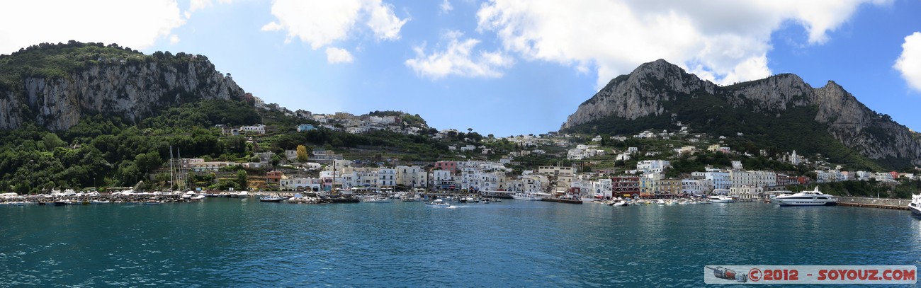 Capri - Marina Grande - Panorama
Mots-clés: Campania Capri geo:lat=40.55733833 geo:lon=14.24219500 geotagged ITA Italie Marina Grande Di Capri mer Montagne Port panorama