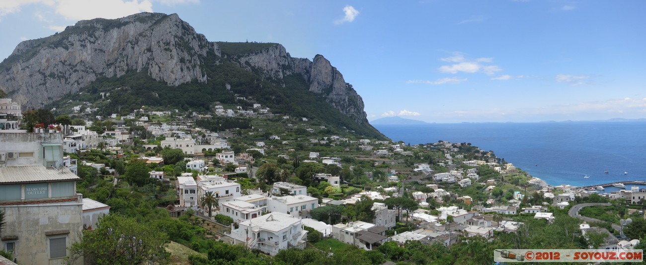 Capri - La Piazzetta - panorama
Mots-clés: Campania Capri geo:lat=40.55098724 geo:lon=14.24263064 geotagged ITA Italie panorama
