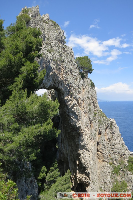 Capri - Arco naturale
Mots-clés: Campania Capri geo:lat=40.55028250 geo:lon=14.25673333 geotagged ITA Italie mer