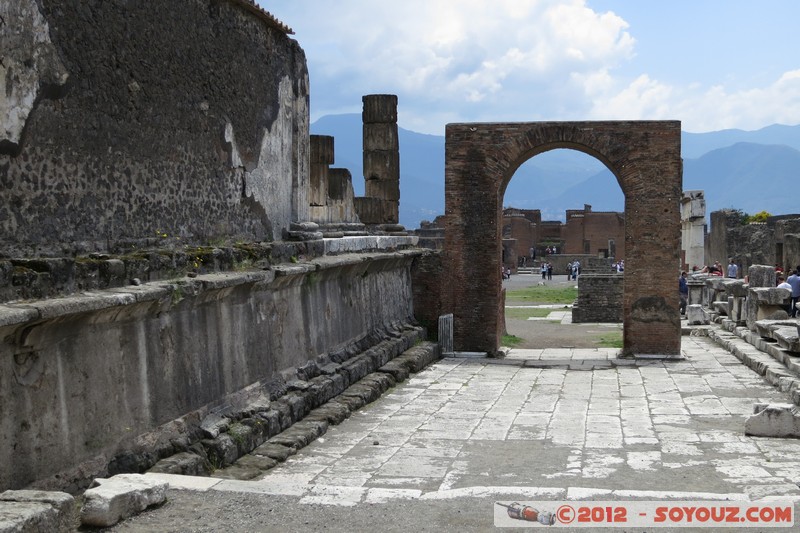 Pompei Scavi -  Tempio di Giove
Mots-clés: Campania geo:lat=40.75003740 geo:lon=14.48431000 geotagged ITA Italie Pompei Scavi Ruines Romain patrimoine unesco Regio VII