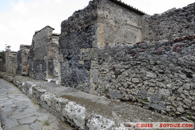 Pompei Scavi - Via Consolare
Mots-clés: Campania geo:lat=40.75136396 geo:lon=14.48201000 geotagged ITA Italie Pompei Scavi Ruines Romain patrimoine unesco Regio VI