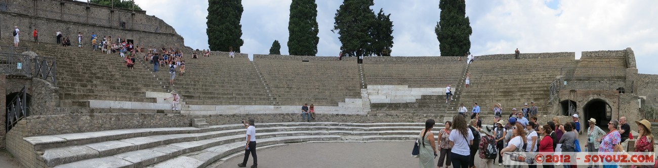 Pompei Scavi - Teatro Grande - panorama
Mots-clés: Campania geo:lat=40.74884986 geo:lon=14.48858105 geotagged ITA Italie Pompei Scavi Ruines Romain patrimoine unesco panorama Regio VIII