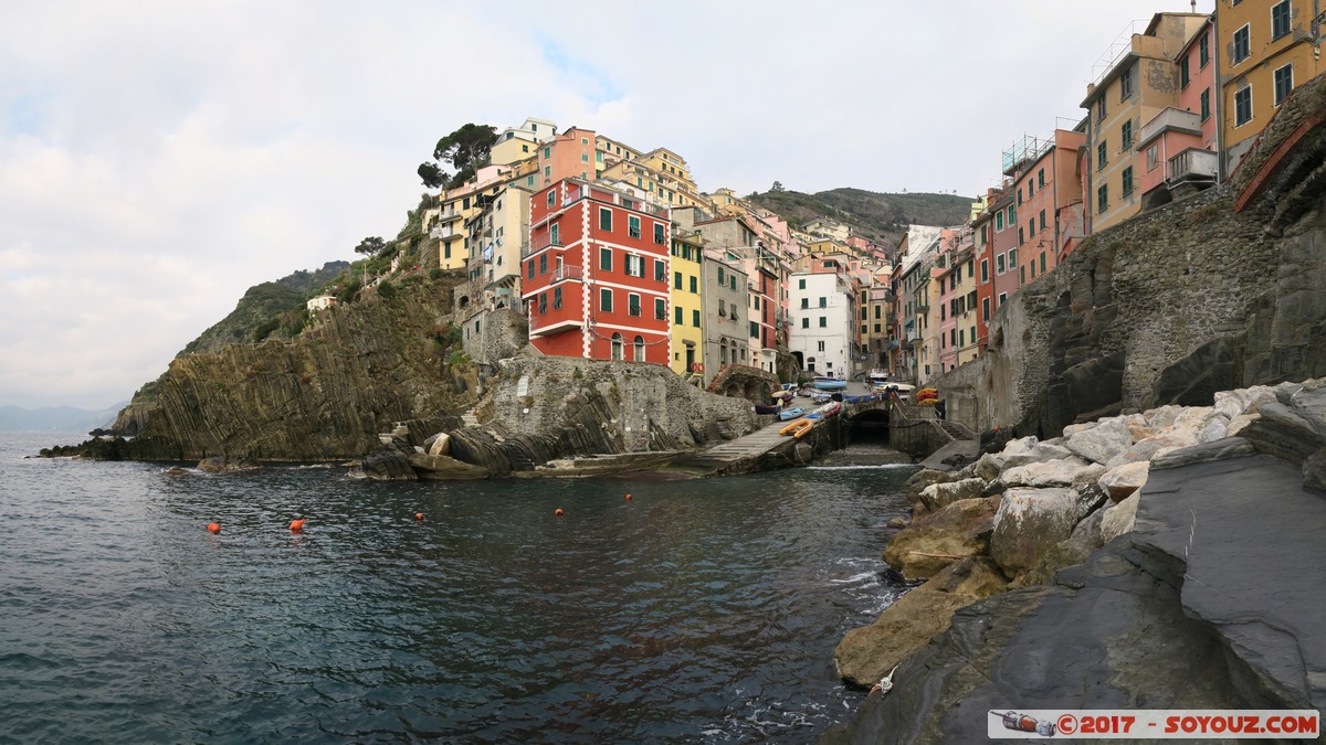 Cinque Terre - Riomaggiore
Mots-clés: ITA Italie Liguria Riomaggiore Parco Nazionale delle Cinque Terre patrimoine unesco Mer Port