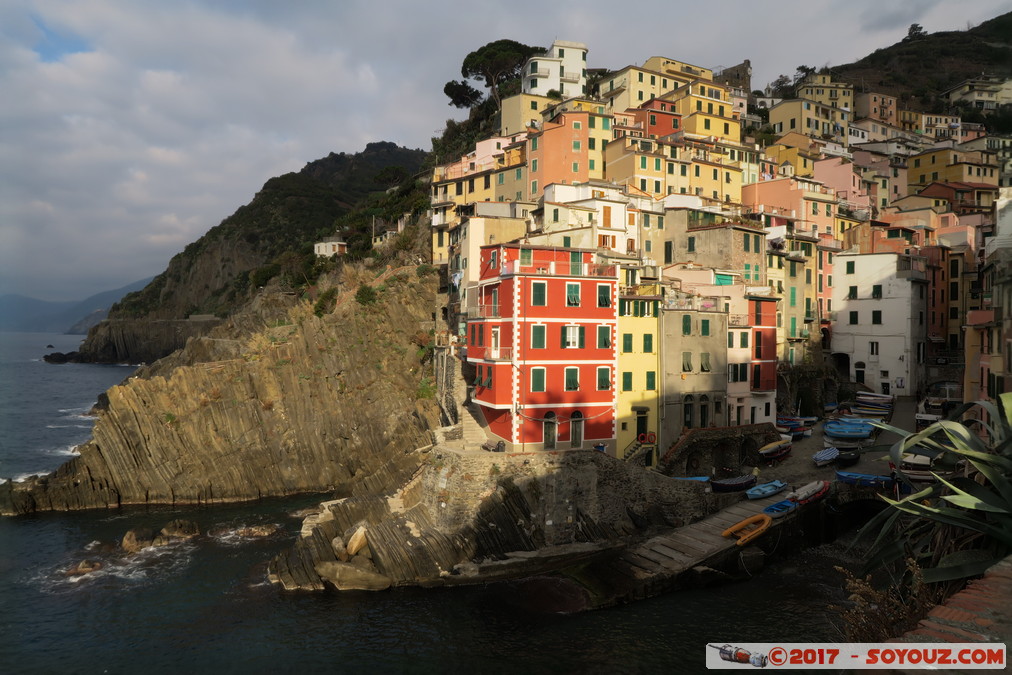 Cinque Terre - Riomaggiore
Mots-clés: ITA Italie Liguria Riomaggiore Parco Nazionale delle Cinque Terre patrimoine unesco Mer Lumiere Port