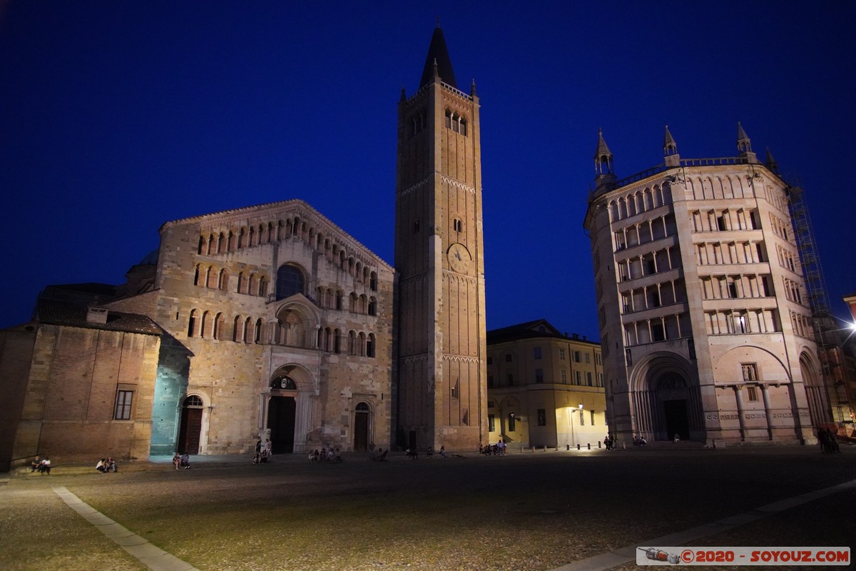 Parma by night - Cattedrale e Battistero
Mots-clés: Emilia-Romagna geo:lat=44.80344871 geo:lon=10.33043584 geotagged ITA Italie Parma Nuit Piazza del Duomo Eglise Cattedrale Battistero