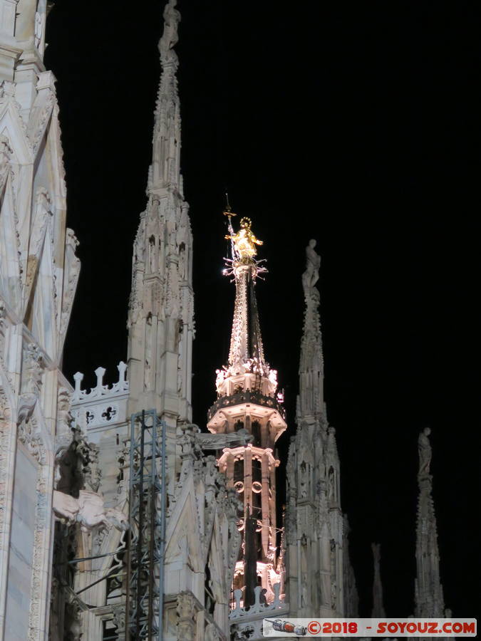 Milano by Night - Il Duomo
Mots-clés: geo:lat=45.46384472 geo:lon=9.19027025 geotagged ITA Italie Lombardia Mailand Milano Nuit Piazza del Duomo Il Duomo Eglise