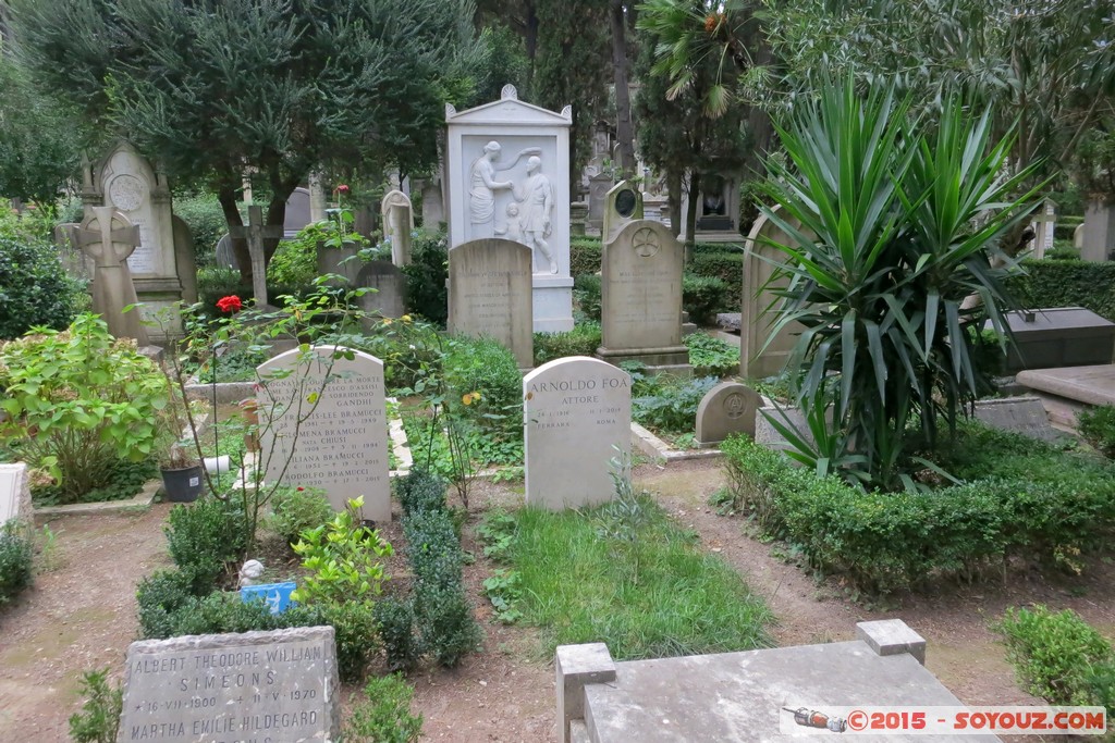 Roma - Cimitero acattolico
Mots-clés: Colle Della Valentina Garbatella geo:lat=41.87564047 geo:lon=12.47875214 geotagged ITA Italie Lazio Roma Cimitero acattolico di Roma cimetiere Testaccio