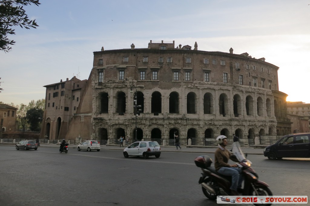 Roma - Teatro di Marcello
Mots-clés: geo:lat=41.89203864 geo:lon=12.48015941 geotagged ITA Italie Lazio Roma Sant' Angelo Teatro di Marcello Ruines Romain