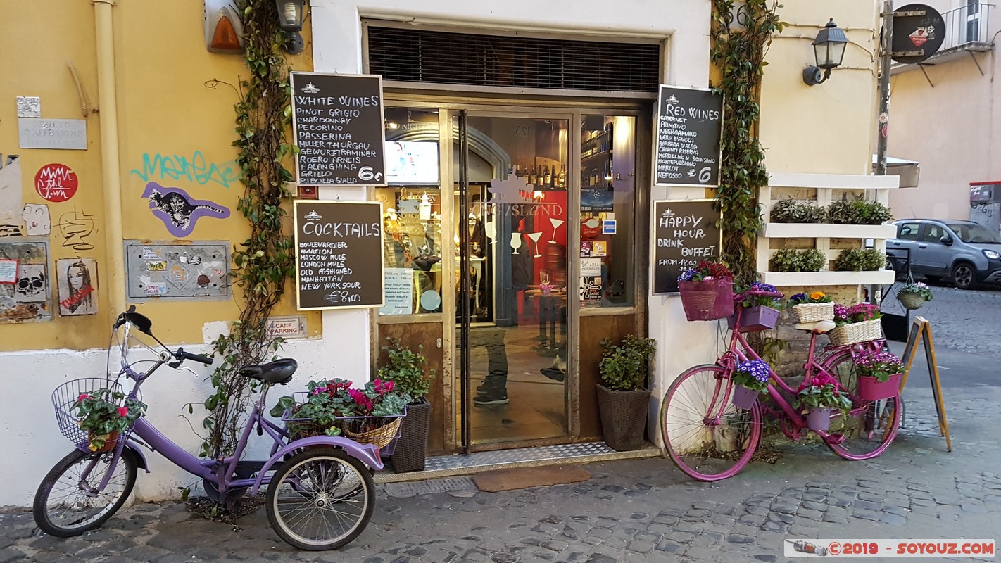 Roma - Trastevere - Long Island Night Cafe
Mots-clés: Colle Della Valentina geo:lat=41.88954428 geo:lon=12.47327835 geotagged ITA Italie Lazio Long Island Night Cafe Trastevere
