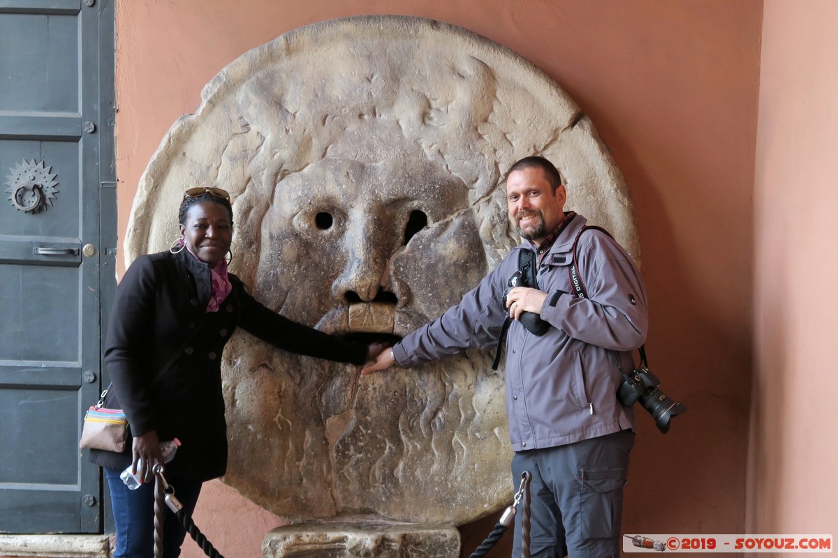 Roma - Bocca della Verita
Mots-clés: Acilia geo:lat=41.88811628 geo:lon=12.48144811 Sant' Angelo geotagged ITA Italie Lazio Roma Eglise Chiesa di Santa Maria in Cosmedin Bocca della Verita sculpture