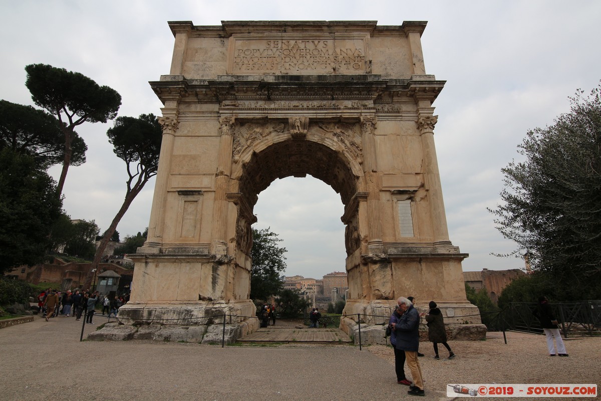 Roma - Foro Romano - Arco di Tito
Mots-clés: Campitelli Colle Della Valentina geo:lat=41.89065333 geo:lon=12.48874988 geotagged ITA Italie Lazio patrimoine unesco Ruines Romain Foro Romano Arco di Tito