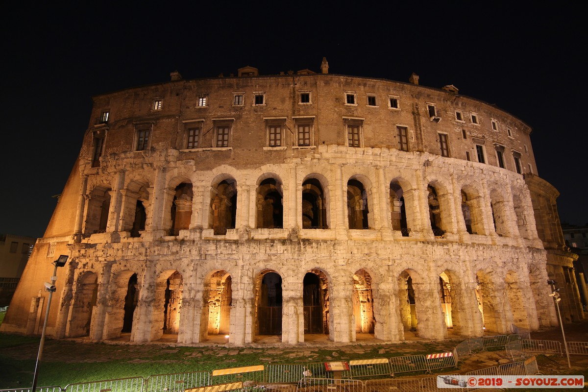 Roma by night - Teatro di Marcello
Mots-clés: Acilia geo:lat=41.89207417 geo:lon=12.48025583 geotagged ITA Italie Lazio Sant' Angelo Nuit Teatro di Marcello