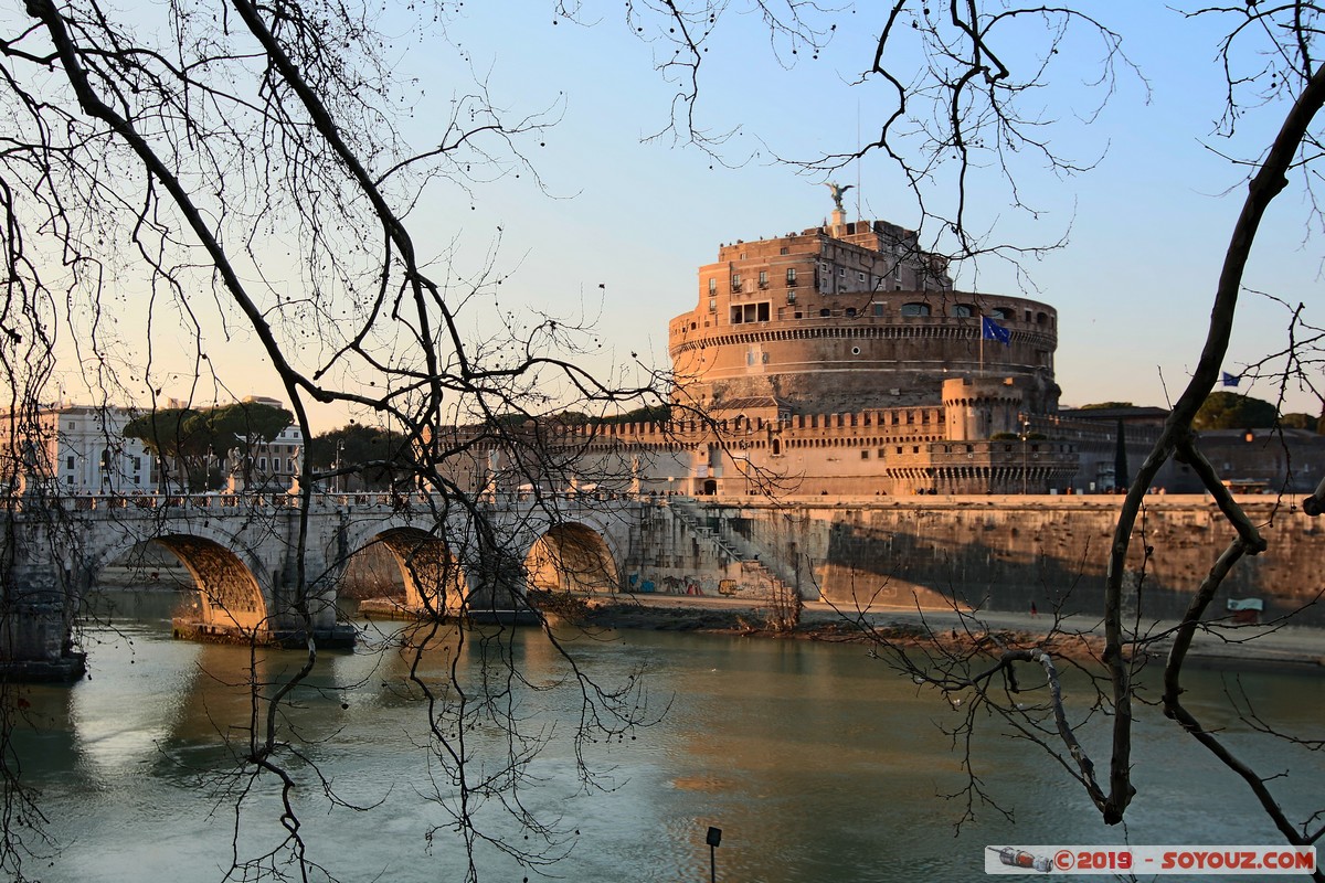 Roma - Lungotevere Tor di Nona - Castel Sant'Angelo
Mots-clés: Decima geo:lat=41.90147613 geo:lon=12.46818031 geotagged ITA Italie Lazio Ponte sunset Lungotevere Tor di Nona Castel Sant'Angelo chateau Ponte Sant'Angelo Riviere