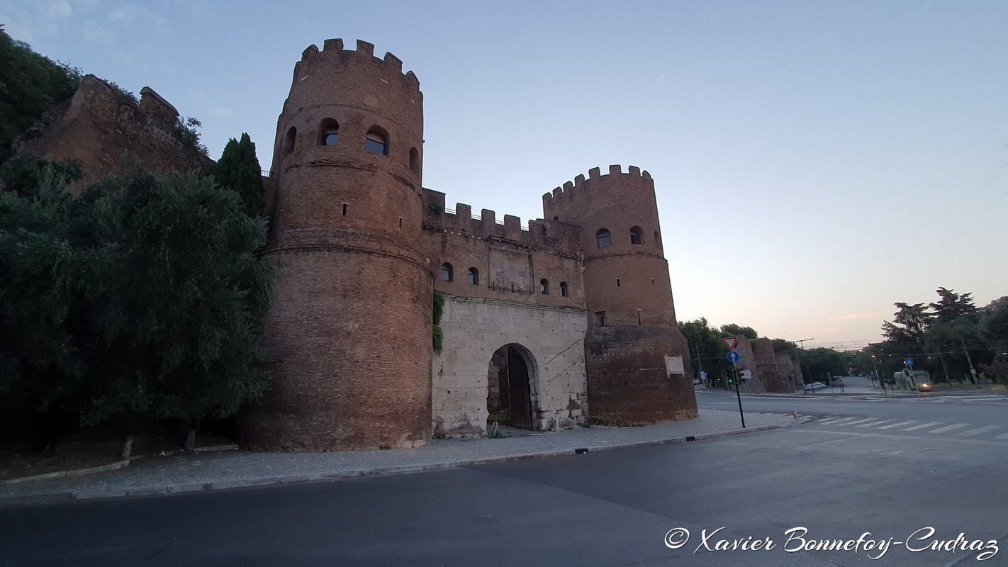 Roma
Mots-clés: Italie Lazio Testaccio Porta San Paolo