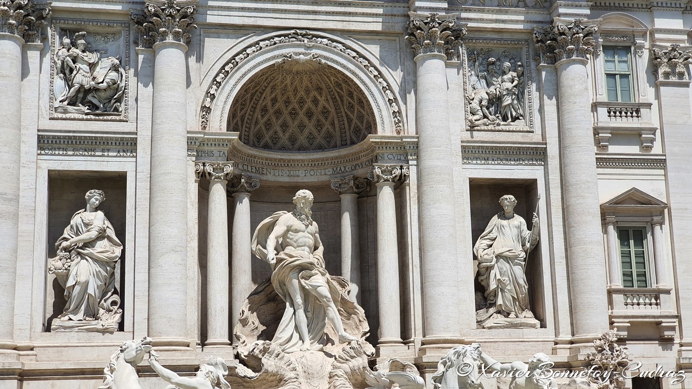 Roma
Mots-clés: Italie Lazio Trevi - Rione II Fontana di Trevi Fontaine