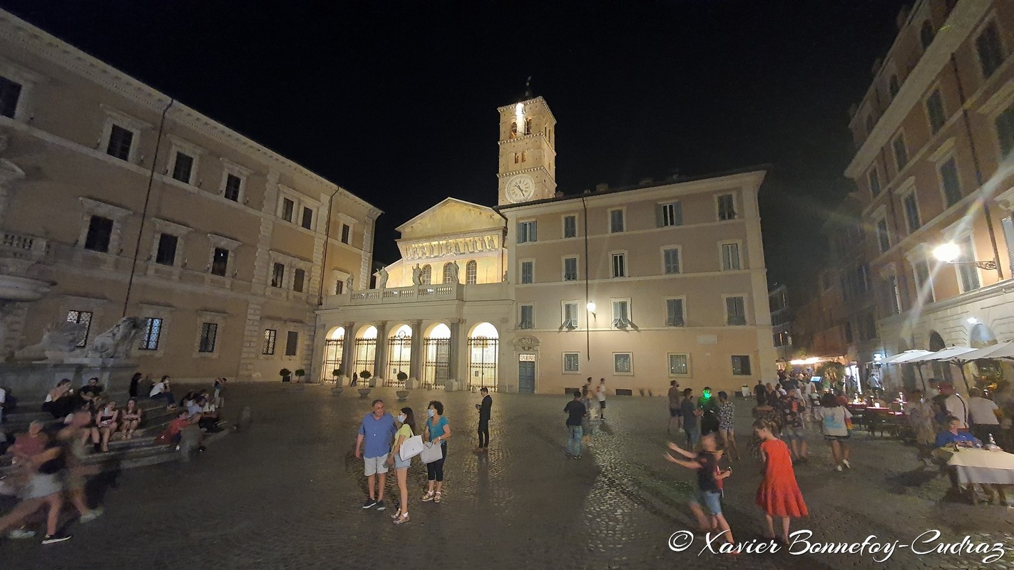 Roma
Mots-clés: Italie Lazio Trastevere Nuit Piazza di Santa Maria Eglise Basilica di Santa Maria in Trastevere