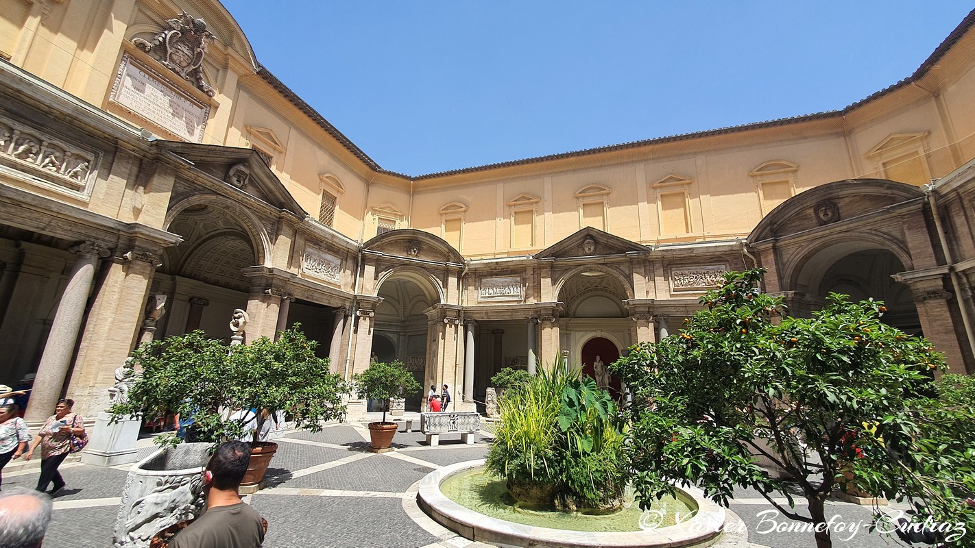 Citta del Vaticano - Musei Vaticani - Cortile Ottagono
Mots-clés: Citta&#039; Del Vaticano geo:lat=41.90644930 geo:lon=12.45487347 geotagged VAT Vatican Citta del Vaticano patrimoine unesco musee Cortile Ottagono Musei Vaticani