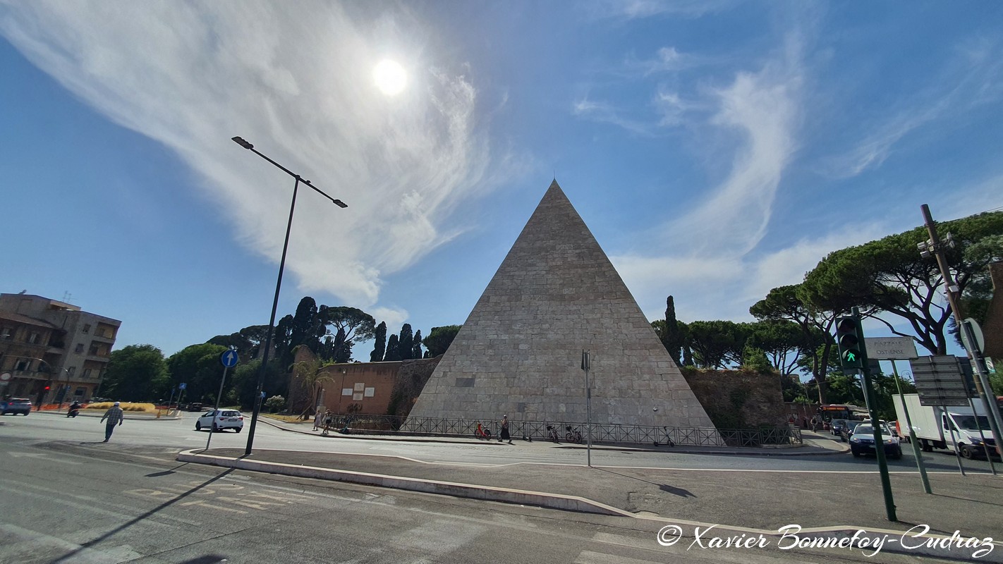 Roma - Testaccio - Piramide di Caio Cestio
Mots-clés: Decima Garbatella geo:lat=41.87636070 geo:lon=12.48118584 geotagged ITA Italie Lazio Roma Testaccio Ruines romaines