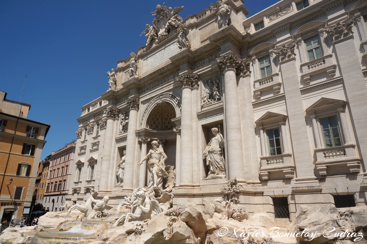 Roma - Fontana di Trevi
Mots-clés: Colle Della Valentina geo:lat=41.90087014 geo:lon=12.48353680 geotagged ITA Italie Lazio Pigna Roma patrimoine unesco Fontaine Fontana di Trevi Trevi - Rione II