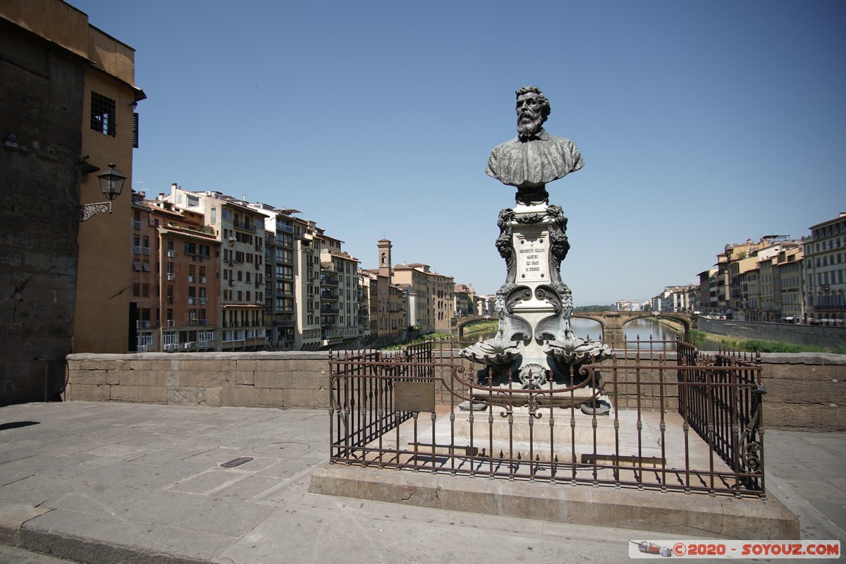 Firenze - Ponte Vecchio - Monumento a Benvenuto Cellini
Mots-clés: Centro Storico geo:lat=43.76804476 geo:lon=11.25315929 geotagged ITA Italie Poggio Imperiale Toscana Florence Riviere Ponte Vecchio Pont Monumento a Benvenuto Cellini statue Fiume Arno patrimoine unesco