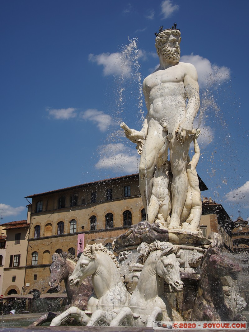 Firenze - Piazza della Signoria - Fontana del Nettuno
Mots-clés: Centro Storico Firenze geo:lat=43.76956985 geo:lon=11.25592591 geotagged ITA Italie Toscana Florence Piazza della Signoria Fontana del Nettuno sculpture Fontaine patrimoine unesco