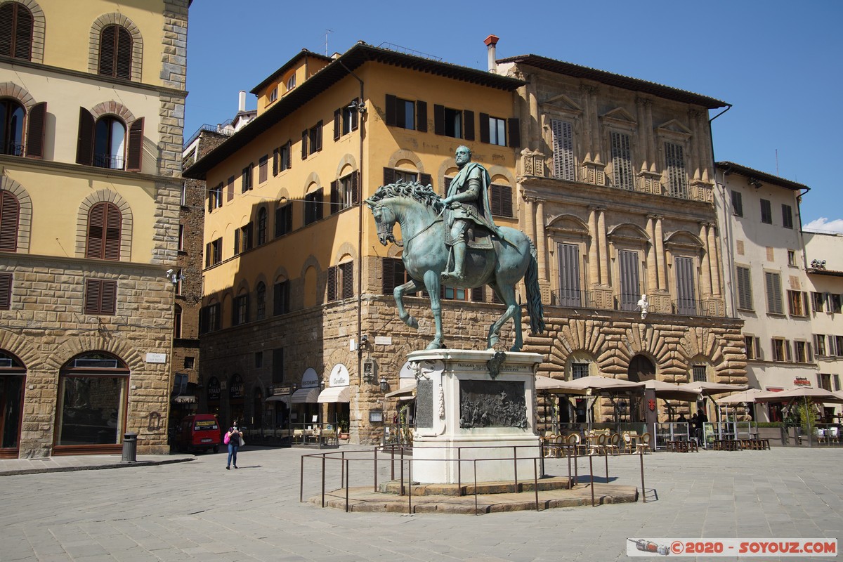 Firenze - Piazza della Signoria - Monumento equestre di Cosimo I
Mots-clés: Centro Storico Firenze geo:lat=43.76978071 geo:lon=11.25589247 geotagged ITA Italie Toscana Florence Piazza della Signoria Monumento equestre di Cosimo I statue patrimoine unesco