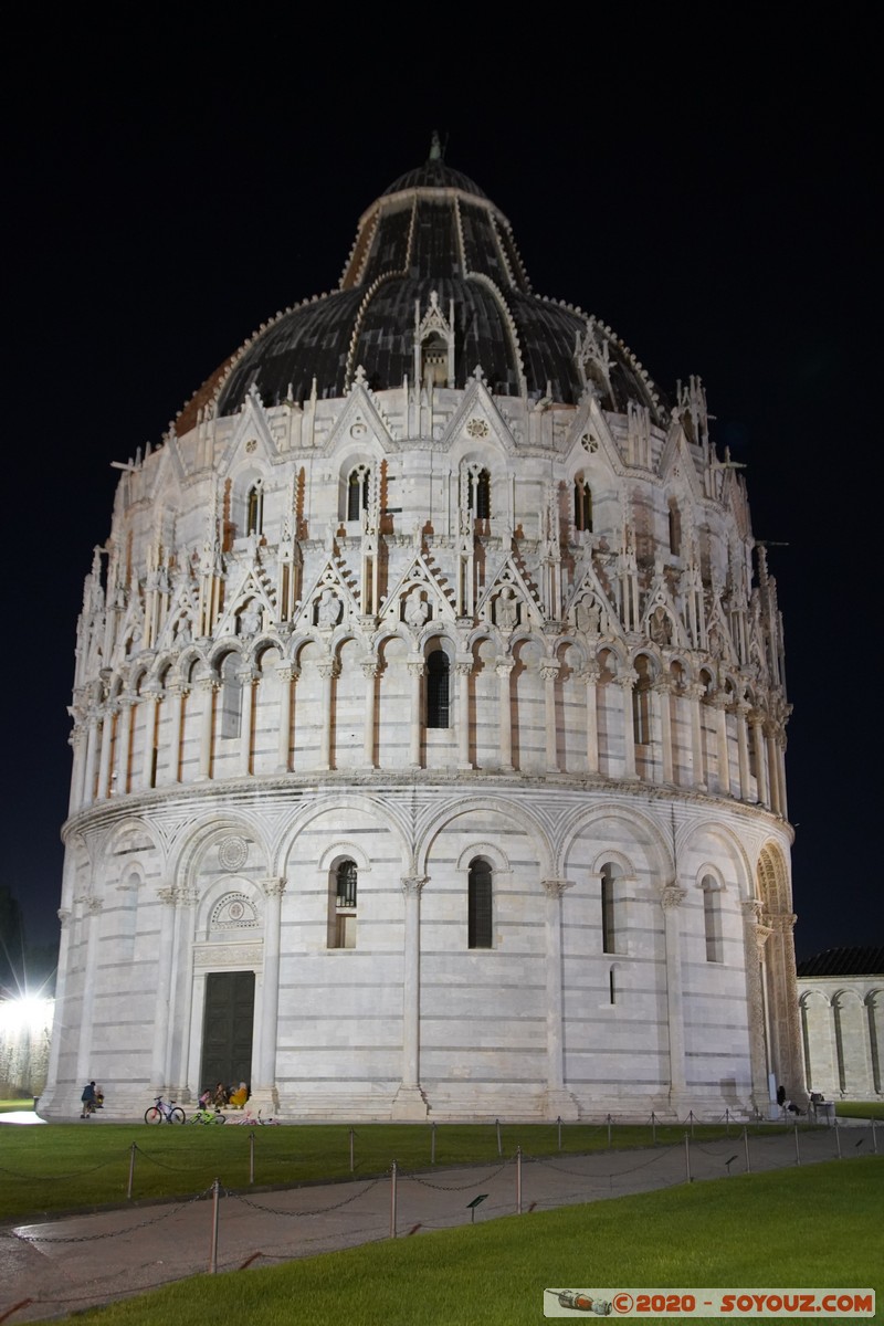 Pisa by night - Battistero di San Giovanni
Mots-clés: geo:lat=43.72265185 geo:lon=10.39485850 geotagged ITA Italie Pisa Roman Catholic Archidiocese of Pisa Toscana Piazza dei Miracoli Eglise Nuit Battistero di San Giovanni patrimoine unesco