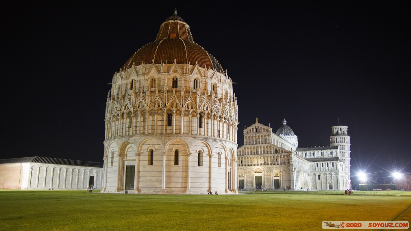 Pisa by night - Battistero di San Giovanni e Duomo di Pisa
Mots-clés: geo:lat=43.72284727 geo:lon=10.39344667 geotagged ITA Italie Pisa Roman Catholic Archidiocese of Pisa Toscana Piazza dei Miracoli Eglise Nuit Battistero di San Giovanni Duomo di Pisa patrimoine unesco