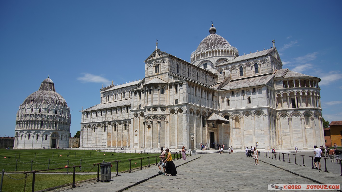 Pisa - Duomo e Battistero di San Giovanni
Mots-clés: geo:lat=43.72235135 geo:lon=10.39651542 geotagged ITA Italie Pisa Roman Catholic Archidiocese of Pisa Toscana Piazza dei Miracoli Eglise Duomo di Pisa Battistero di San Giovanni patrimoine unesco