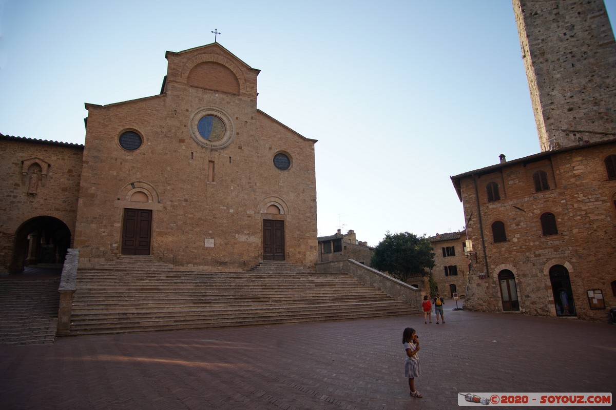 San Gimignano - Piazza del Duomo - Collegiata di Santa Maria Assunta
Mots-clés: geo:lat=43.46766681 geo:lon=11.04318958 geotagged ITA Italie San Gimignano Toscana Piazza del Duomo Collegiata di Santa Maria Assunta Eglise