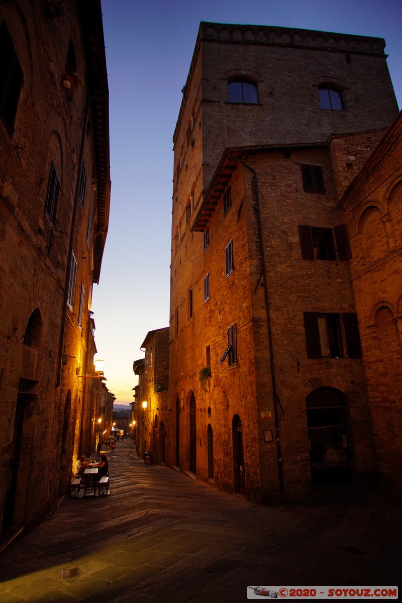 San Gimignano - Via S. Matteo - Torre Pesciolini
Mots-clés: geo:lat=43.46848100 geo:lon=11.04284275 geotagged ITA Italie San Gimignano Toscana Via S. Matteo Torre Pesciolini