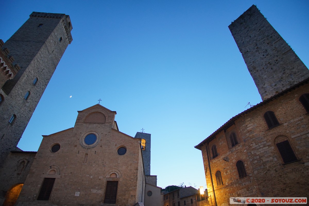 San Gimignano - Palazzo Comunale, Torre Grossa, Collegiata di Santa Maria Assunta
Mots-clés: geo:lat=43.46774133 geo:lon=11.04320333 geotagged ITA Italie San Gimignano Toscana Collegiata di Santa Maria Assunta Eglise Palazzo Comunale Torre Grossa Torri dei Salvucci