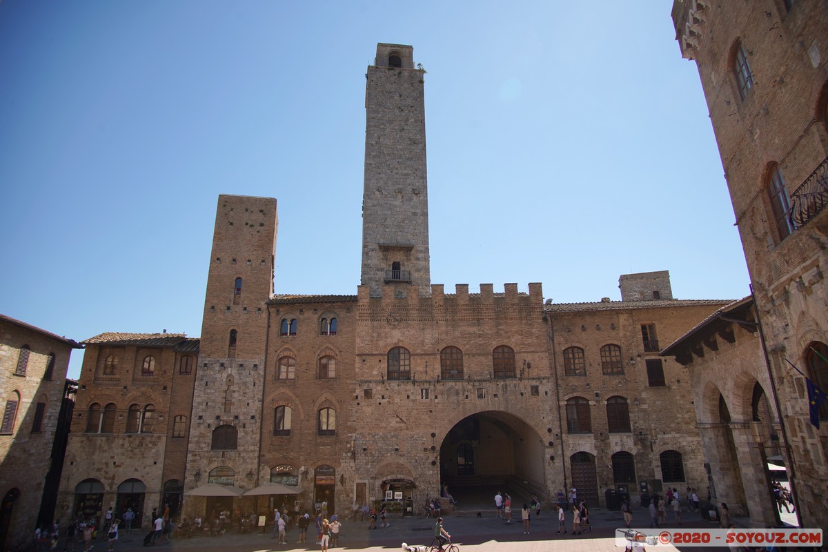 San Gimignano - Palazzo Vecchio del Podestà, Torre Rognosa e Torre Chigi
Mots-clés: geo:lat=43.46780375 geo:lon=11.04300552 geotagged ITA Italie San Gimignano Toscana Piazza del Duomo Palazzo Vecchio del Podest Torre Rognosa Torre Chigi