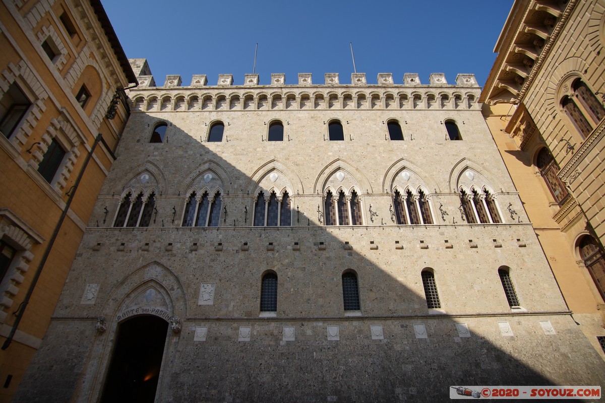 Siena - Palazzo Salimbeni
Mots-clés: geo:lat=43.32112921 geo:lon=11.33069587 geotagged ITA Italie Siena Toscana patrimoine unesco Via Banchi di Sopra Palazzo Salimbeni