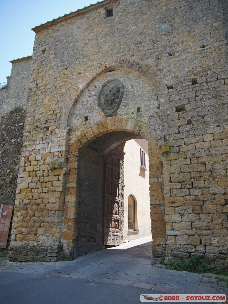 Volterra - Porta Fiorentina
Mots-clés: geo:lat=43.40380367 geo:lon=10.86128333 geotagged ITA Italie Toscana Volterra Via Guarnacci