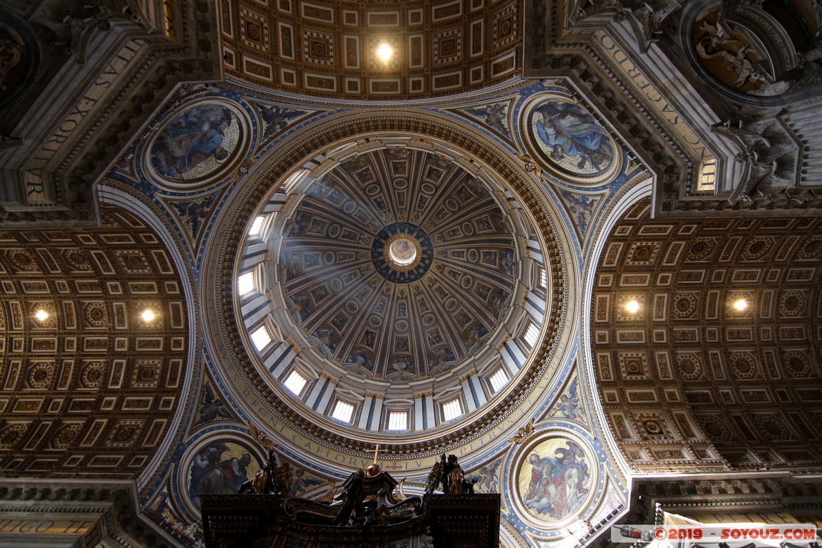 Citta del Vaticano - Basilica di San Pietro - La cupola di Michelangelo
Mots-clés: Citta' Del Vaticano geo:lat=41.90221765 geo:lon=12.45395247 geotagged VAT Vatican Vatikanstadt Citta del Vaticano patrimoine unesco Basilica di San Pietro Egli$e Lumiere La cupola di Michelangelo Il Baldacchino