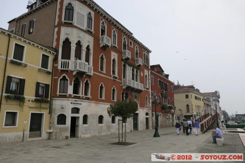 Venezia - Fondamenta Zattere Ponte Lungo
Mots-clés: Dorsoduro geo:lat=45.42976282 geo:lon=12.32502112 geotagged ITA Italie SestiÃ¨re di Dorsoduro Veneto patrimoine unesco