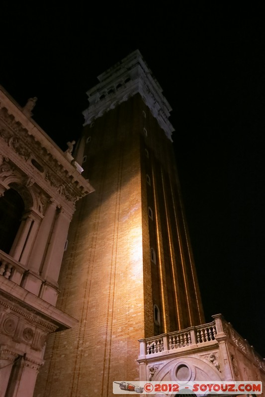 Venezia di notte - Piazza San Marco - Campanile
Mots-clés: geo:lat=45.43364767 geo:lon=12.33973785 geotagged ITA Italie SestiÃ¨re di San Marco Veneto Venezia patrimoine unesco Nuit Piazza San Marco