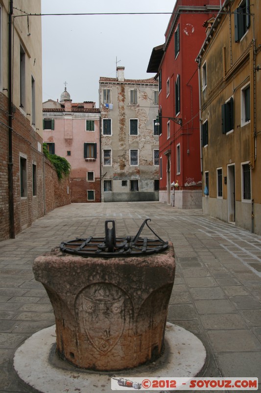 Venezia - Calle del Basego
Mots-clés: geo:lat=45.43580958 geo:lon=12.32281083 geotagged ITA Italie Santa Croce Venedig Veneto patrimoine unesco