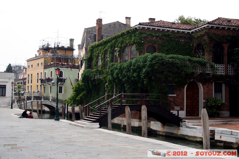 Venezia - Rio de la Salute
Mots-clés: geo:lat=45.43079607 geo:lon=12.33445092 geotagged ITA Italie San Marco SestiÃ¨re di San Marco Veneto patrimoine unesco