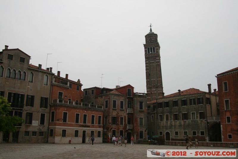 Venezia - Campo sant'Angelo
Mots-clés: geo:lat=45.43427921 geo:lon=12.33195190 geotagged ITA Italie San Polo SestiÃ¨re di San Marco Veneto patrimoine unesco