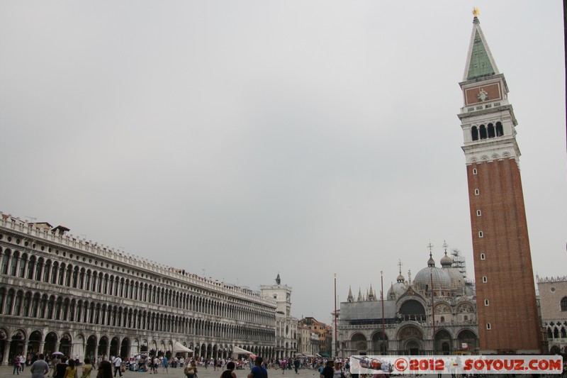 Venezia - Piazza San Marco - Campanile
Mots-clés: geo:lat=45.43387242 geo:lon=12.33728091 geotagged ITA Italie SestiÃ¨re di San Marco Veneto Venezia patrimoine unesco Piazza San Marco Campanile