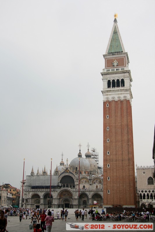 Venezia - Piazza San Marco - Campanile
Mots-clés: geo:lat=45.43421385 geo:lon=12.33722372 geotagged ITA Italie SestiÃ¨re di San Marco Veneto Venezia patrimoine unesco Piazza San Marco Campanile