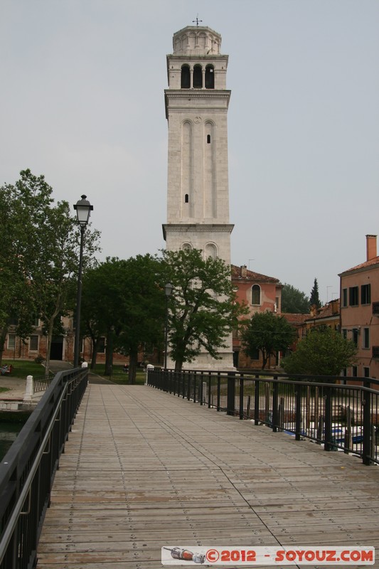 Venezia - Isola di San Pietro di Castello - Campanile e ponte
Mots-clés: Castello geo:lat=45.43448188 geo:lon=12.35827763 geotagged ITA Italie SestiÃ¨re di Castello Veneto patrimoine unesco Pont