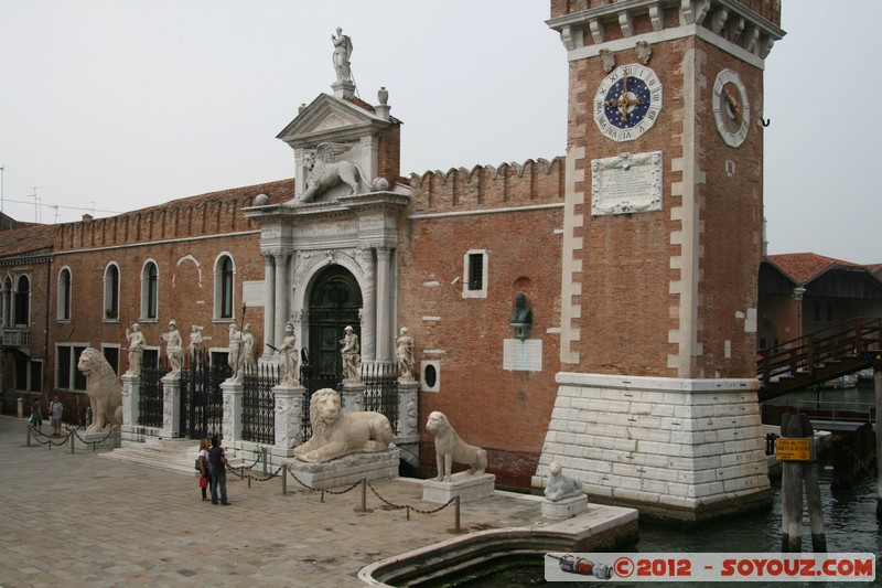 Venezia - Arsenale
Mots-clés: Castello geo:lat=45.43460482 geo:lon=12.35004870 geotagged ITA Italie SestiÃ¨re di Castello Veneto patrimoine unesco