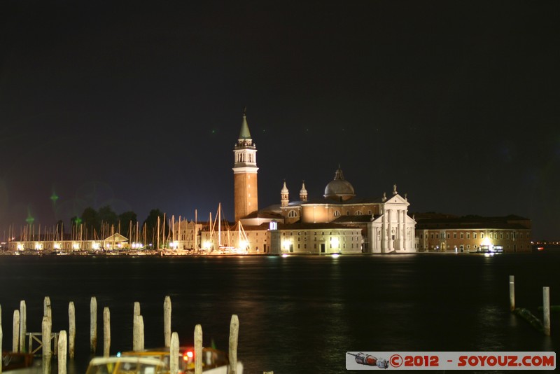 Venezia di notte - Basilica del Santissimo Redentore
Mots-clés: geo:lat=45.43349167 geo:lon=12.34104333 geotagged ITA Italie SestiÃ¨re di San Marco Veneto Venezia patrimoine unesco Nuit Basilica del Santissimo Redentore Eglise