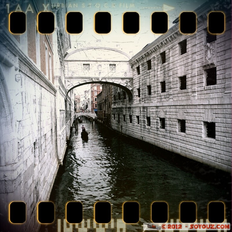 Venezia - Ponte dei Sospiri
Mots-clés: ITA Italie SestiÃ¨re di San Marco Veneto Venezia patrimoine unesco Pont Ponte dei Sospiri Art picture