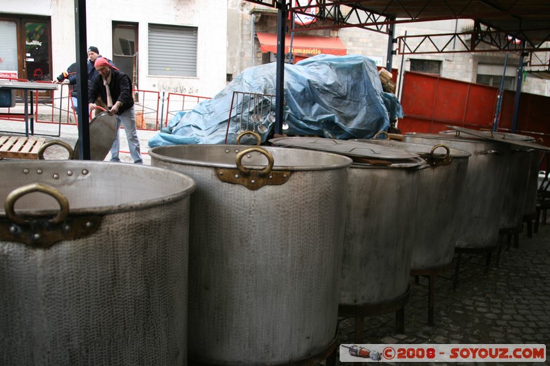 Storico Carnevale di Ivrea - Fagiolata Benefica del Castellazzo
Piazza Gioberti, 10015 Ivrea, Torino (Piemonte), Italy
Mots-clés: Nourriture