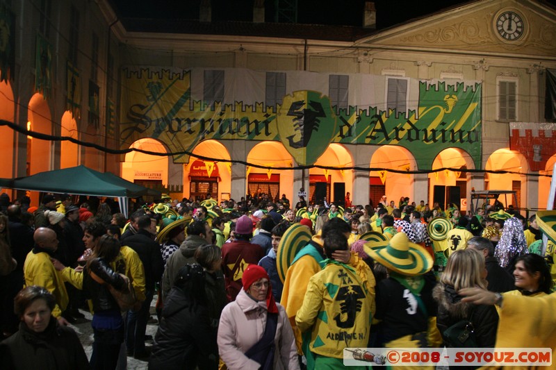 Storico Carnevale di Ivrea - Piazza Ottinetti - Arduini
Mots-clés: Nuit